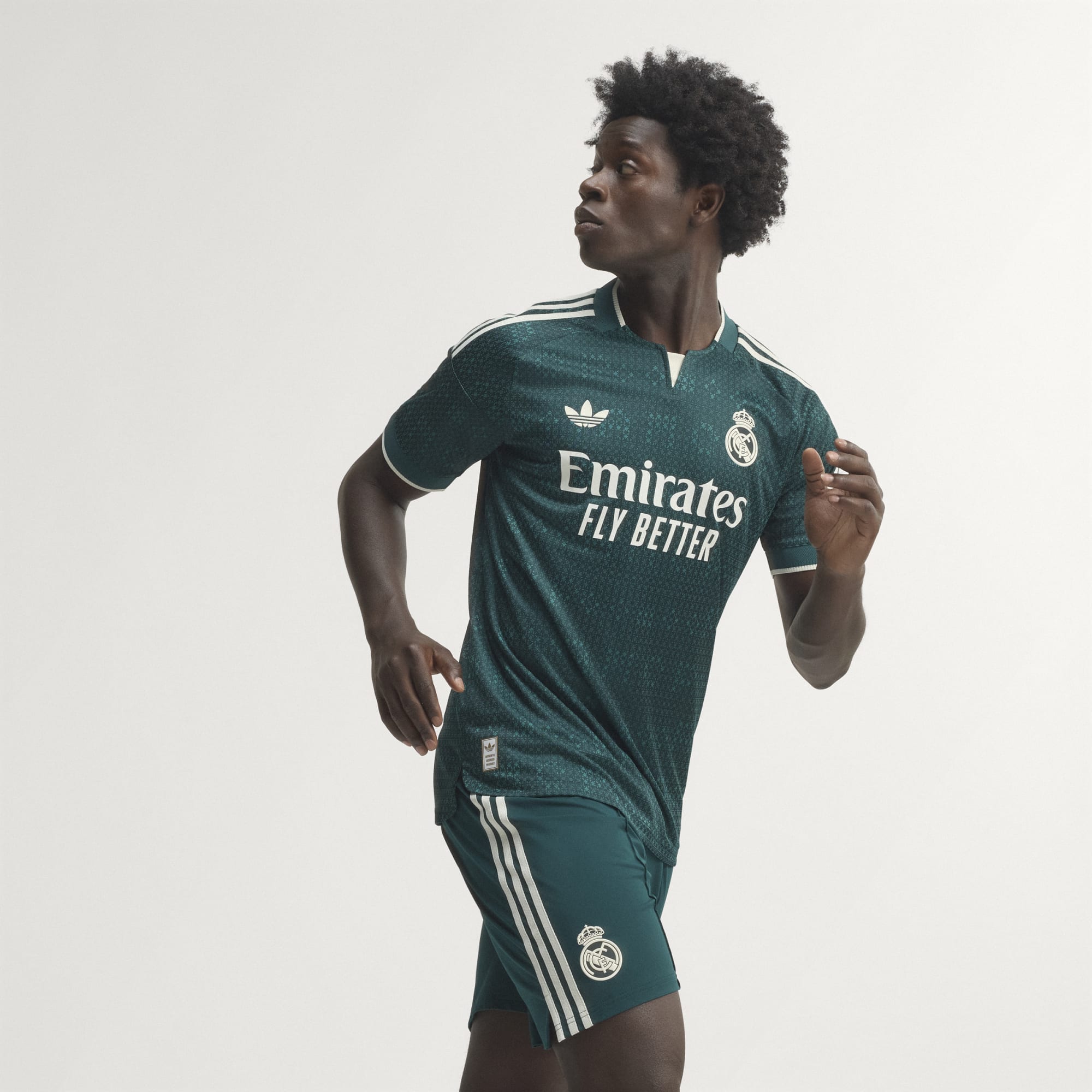 Camisa Adidas Real Madrid 2026/27 II Jogador