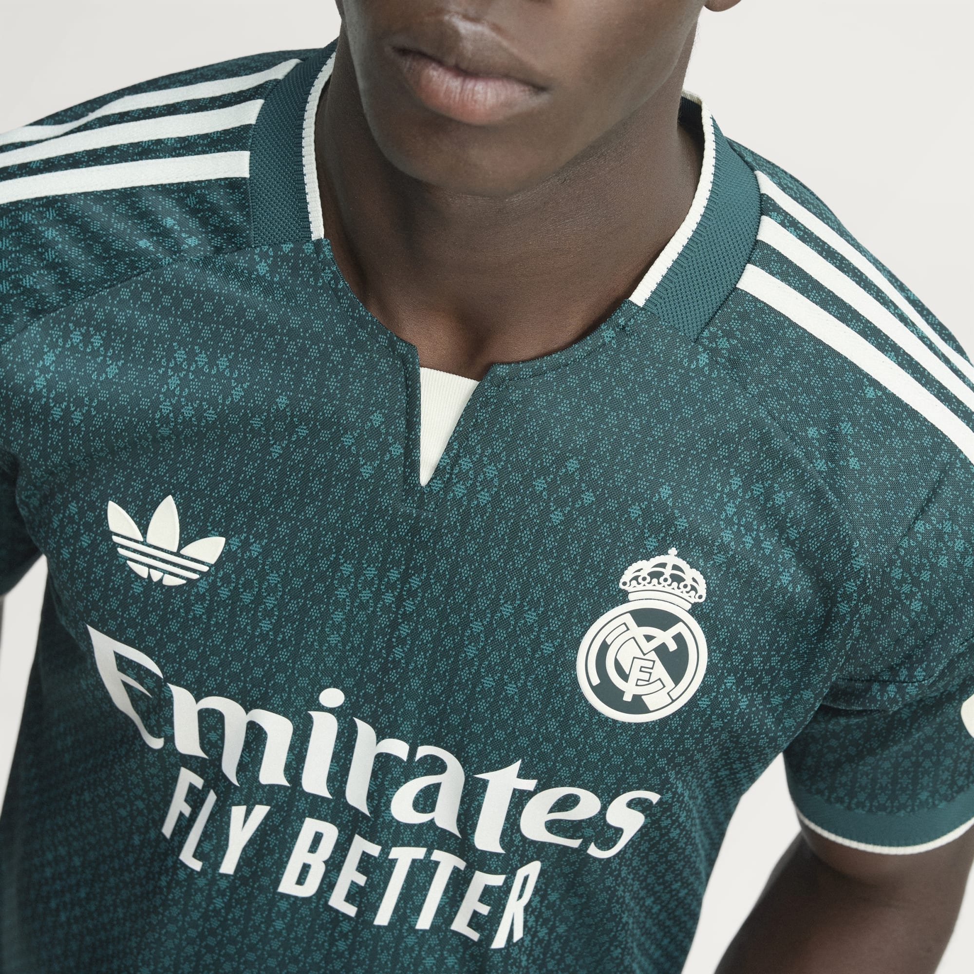 Camisa Adidas Real Madrid 2026/27 II Jogador