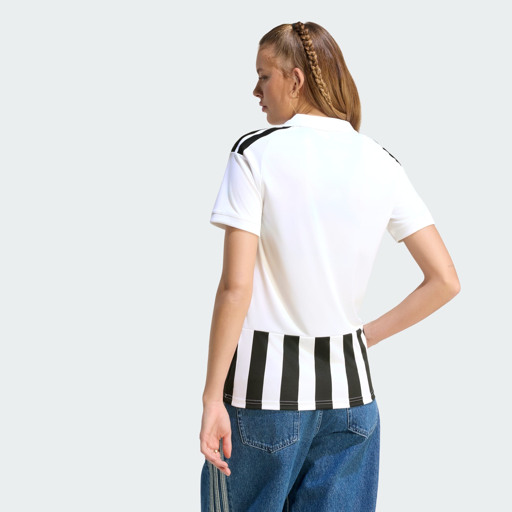 Camisa Feminina Adidas Juventus 2026/27 I - imagem 2