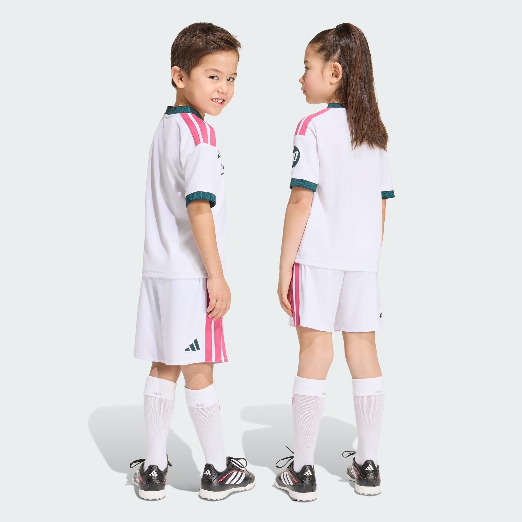 Conjunto Infantil Adidas Real Madrid 2026/27 I - imagem 2