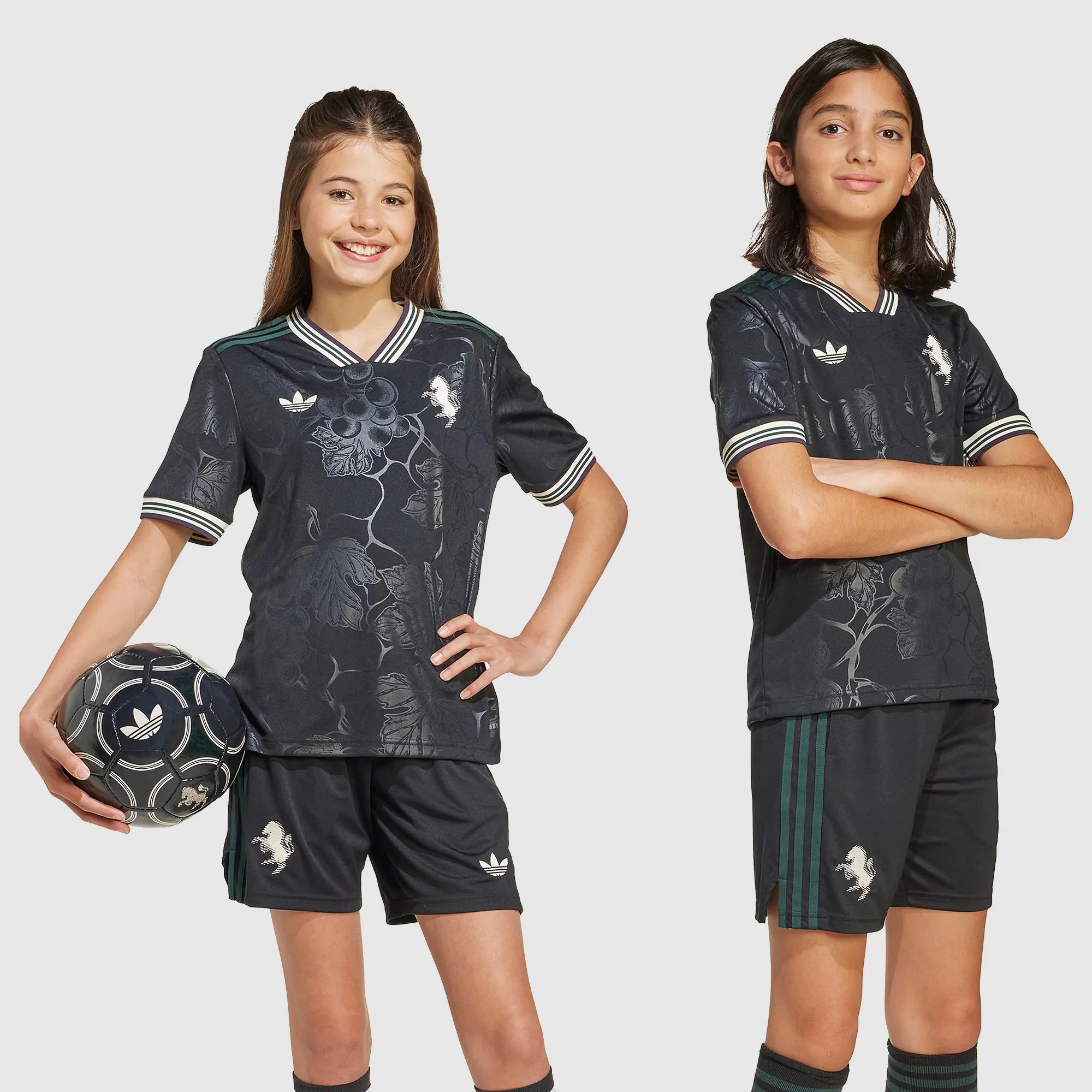 Conjunto Infantil Adidas Juventus 2025/26 III Torcedor