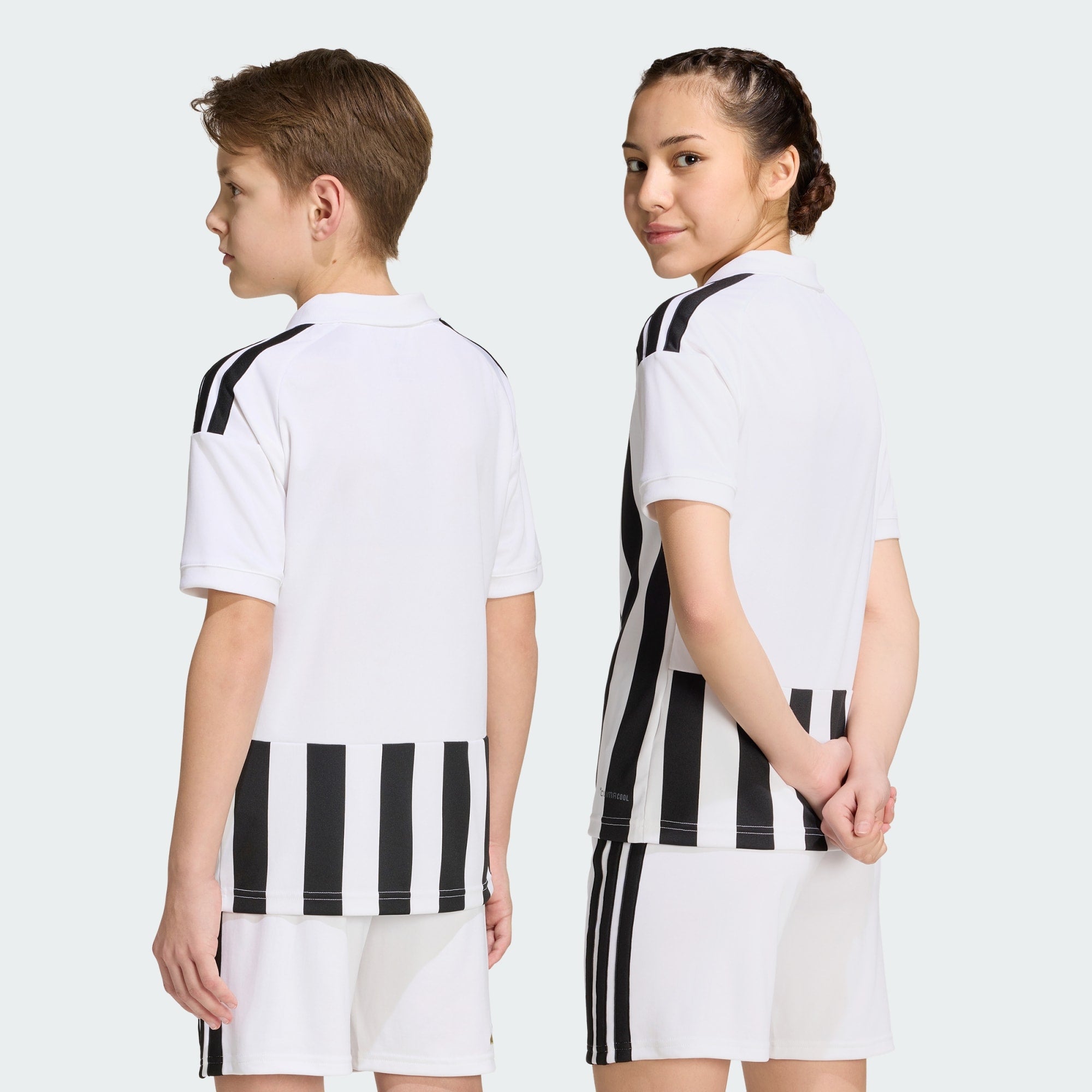Conjunto Infantil Adidas Juventus 2026/27 I - imagem 2