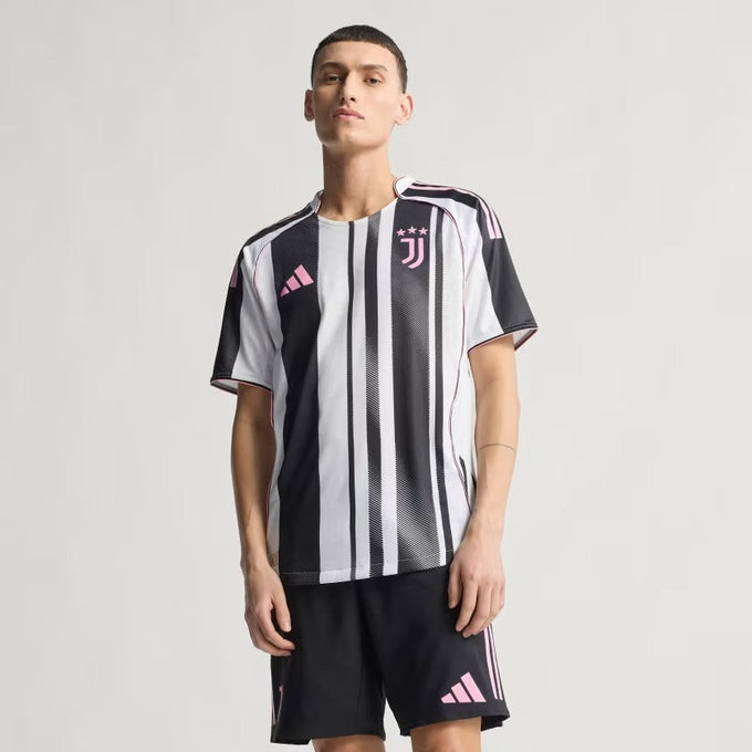 Camisa Juventus 2025/26 I Jogador